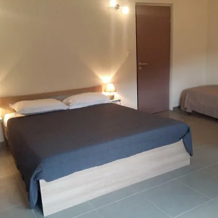 Bed & Breakfast U Buschettu 3*